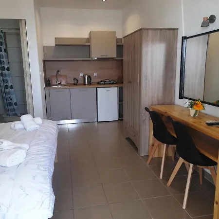 Johny's Apartment *