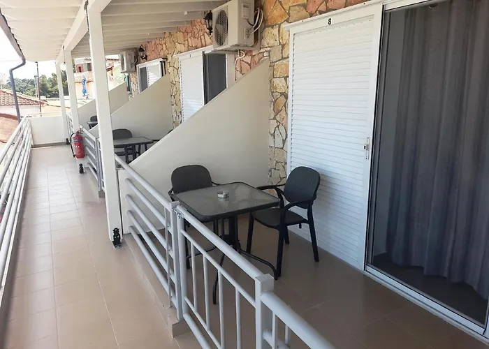 Johny's Kallithea (Chalkidiki)